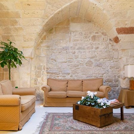 Bed and Breakfast Casa Mamma Elvira Lecce Exterior foto