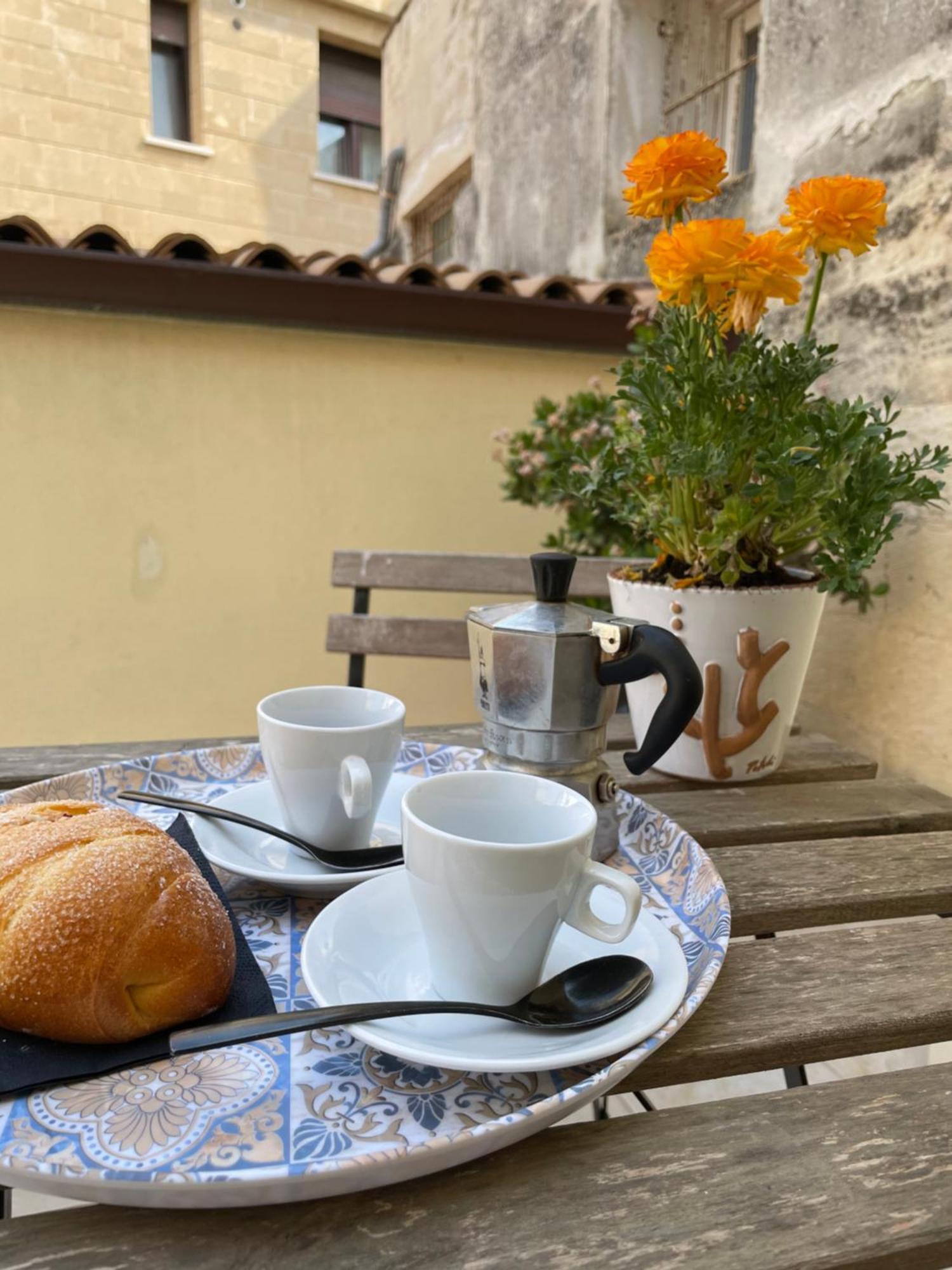 Bed and Breakfast Casa Mamma Elvira Lecce Exterior foto