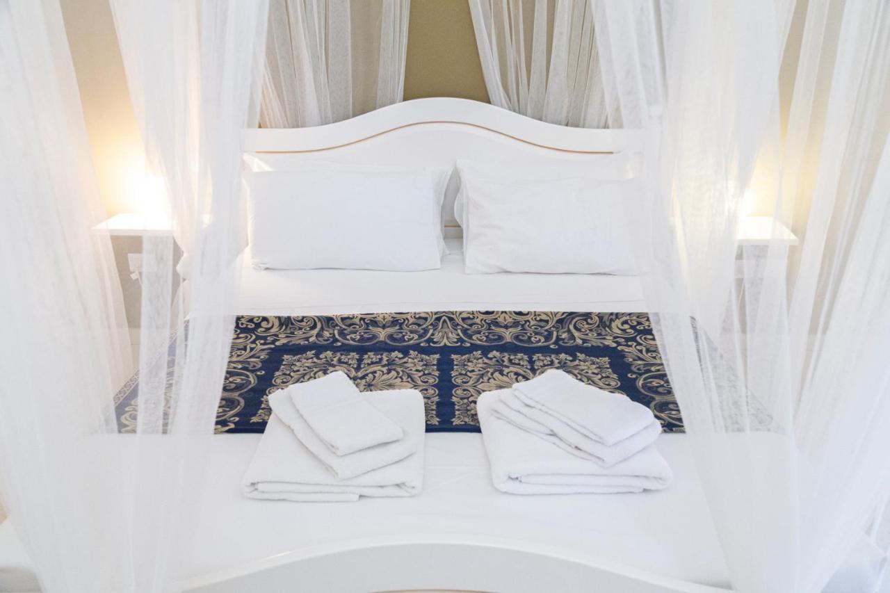 Bed and Breakfast Casa Mamma Elvira Lecce Exterior foto