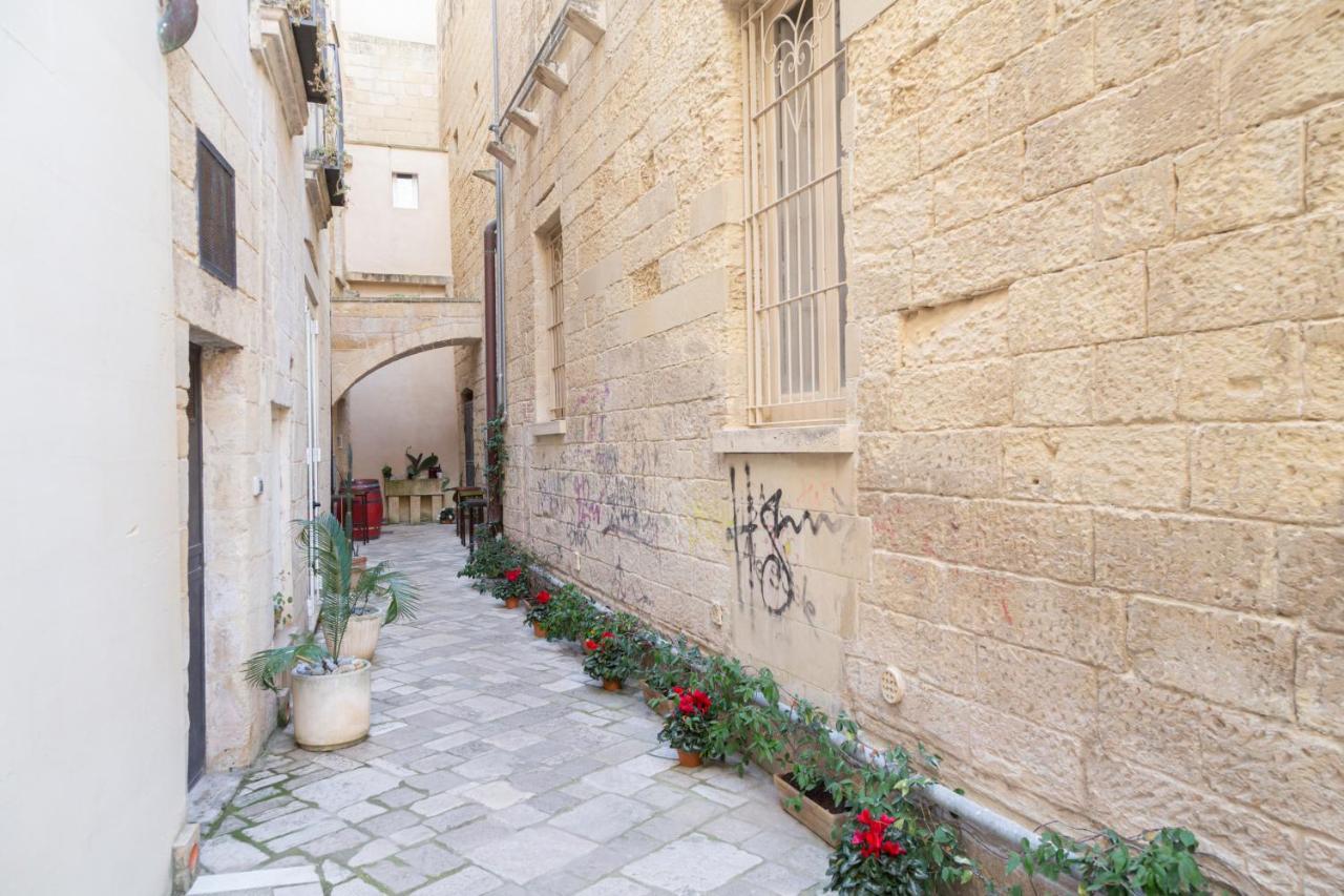 Bed and Breakfast Casa Mamma Elvira Lecce Exterior foto