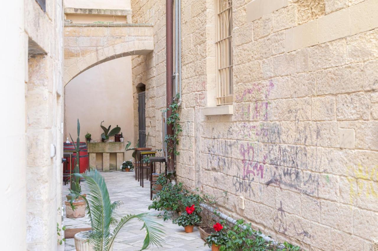 Bed and Breakfast Casa Mamma Elvira Lecce Exterior foto