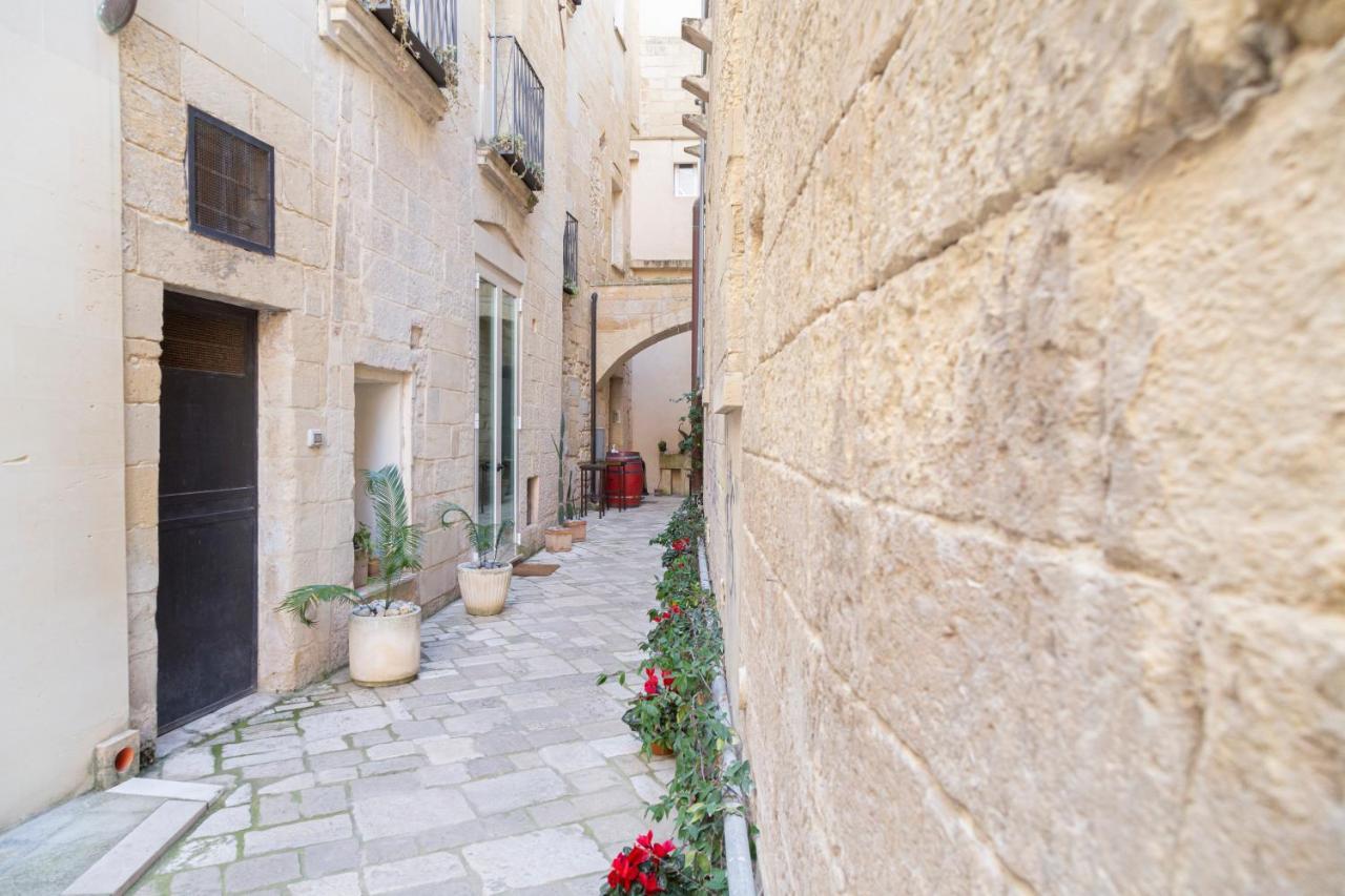 Bed and Breakfast Casa Mamma Elvira Lecce Exterior foto
