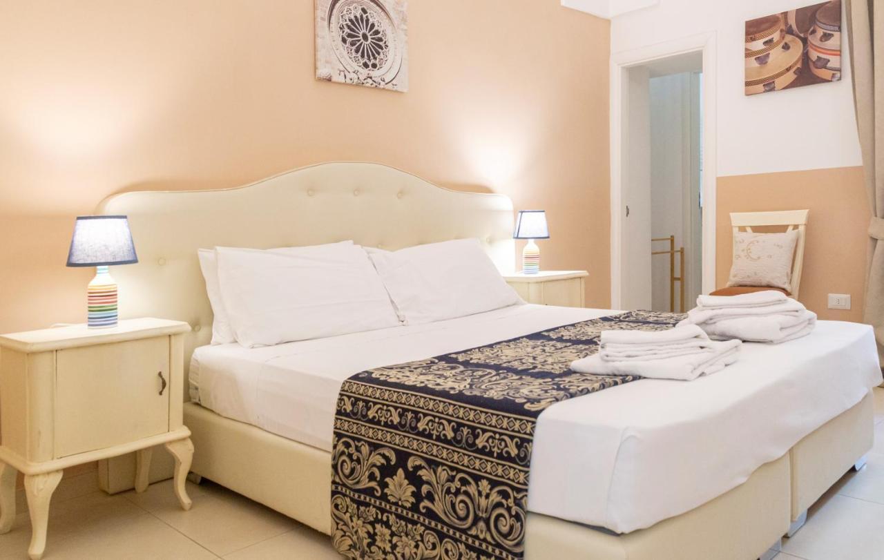 Bed and Breakfast Casa Mamma Elvira Lecce Exterior foto