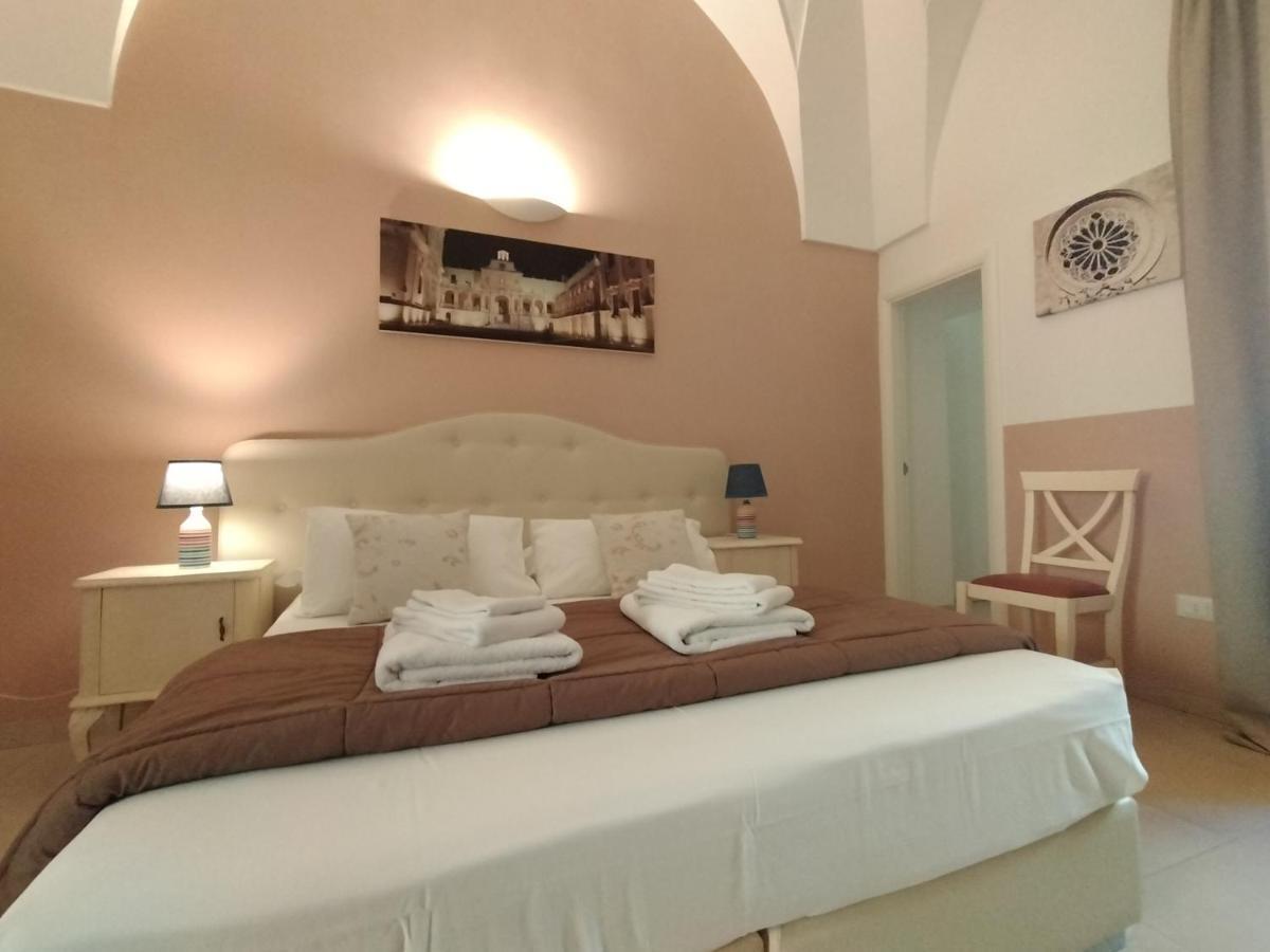 Bed and Breakfast Casa Mamma Elvira Lecce Exterior foto