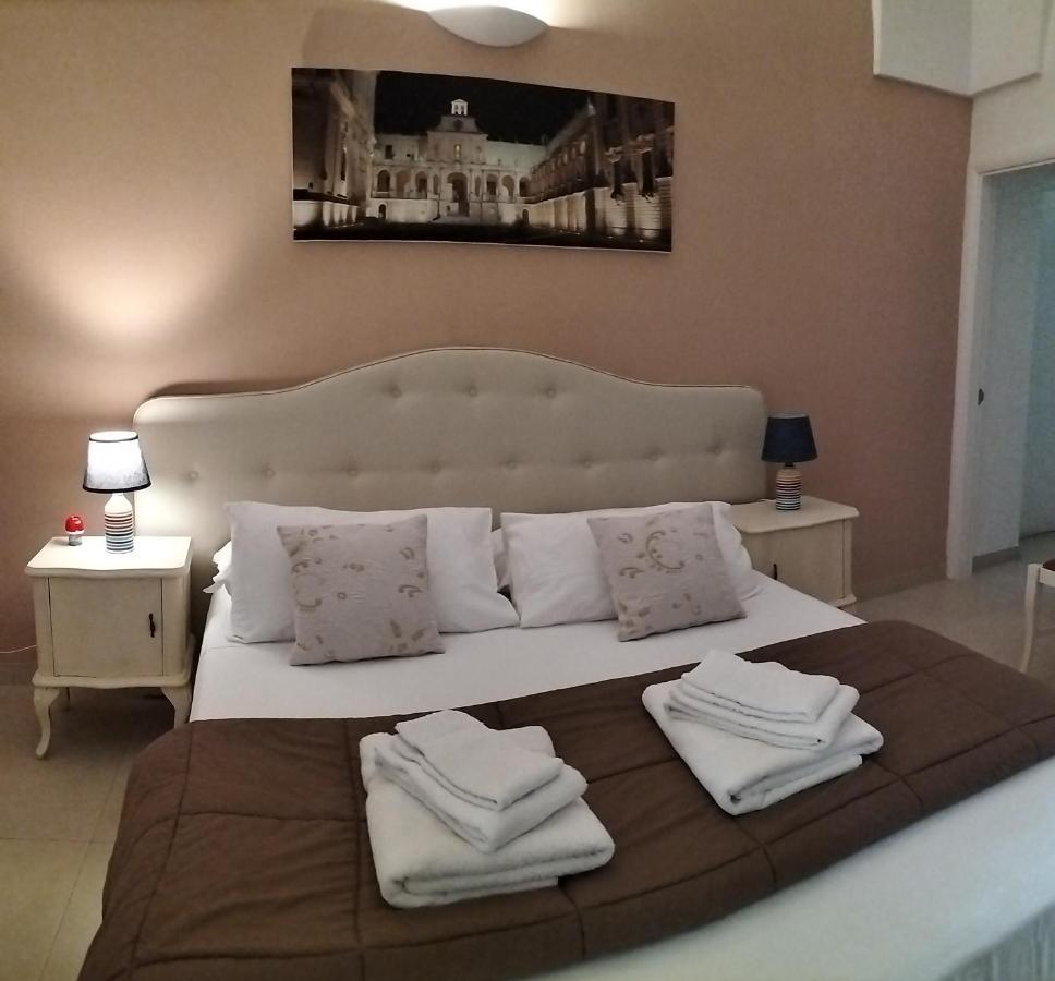 Bed and Breakfast Casa Mamma Elvira Lecce Exterior foto